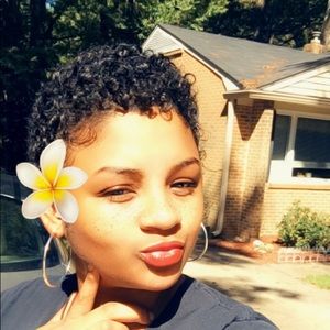 Meet your Posher, Kierra